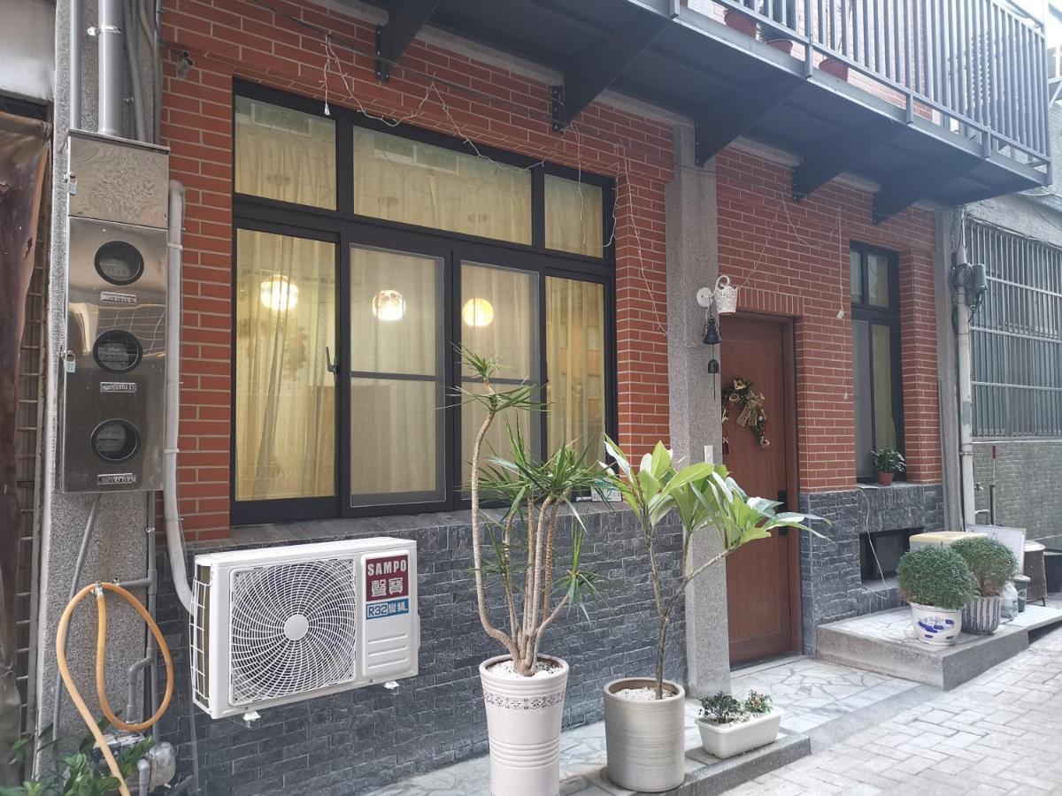 摩登旅宿 Tainan Exterior foto